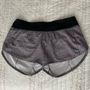 Lululemon Speed Up Mid-Rise Lined Short